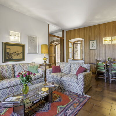 Casa Martina, Piazza Delle Erbe, San Gimignano: Furniture, Interior Design, Flooring, Couch, Floor, Room, Ceiling, Table, Living Room, Lighting