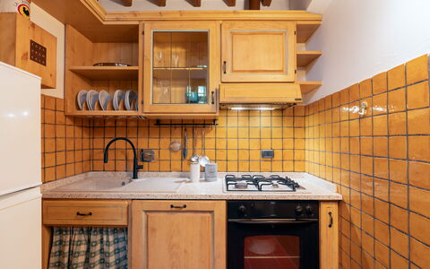 Villa Ida: Cabinetry, Countertop, Kitchen Sink, Sink, Tap, Property, Building, Furniture, Kitchen, Plumbing Fixture