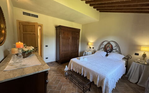 Casa Viviani: Furniture, Property, Cabinetry, Building, Table, Wood, Interior Design, Comfort, Floor, Bed Frame