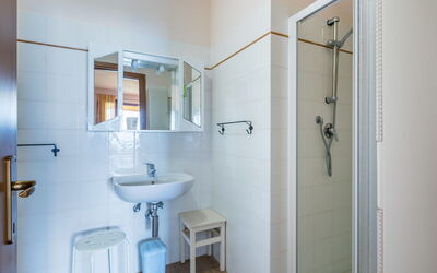 Accommodation:&nbsp;Bellavista 200.1