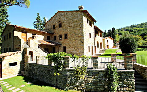Residence Marino: Property, Building, House, Estate, Architecture, Home, Real Estate, Villa, Tree, Rural Area