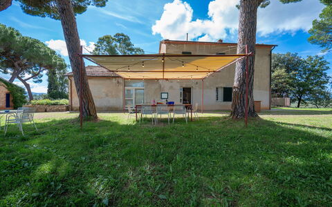 Poggetti San Luigi Country Home Follonica: Cloud, Sky, Plant, Building, Tree, Nature, Window, House, Land Lot, Vegetation