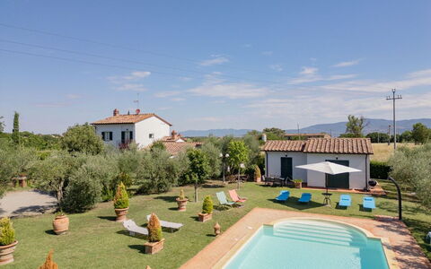 Villa Elena: Estate, Hacienda, Farmhouse, Lawn, Swimming Pool, Yard, Villa, Backyard, Eco Hotel, Plantation