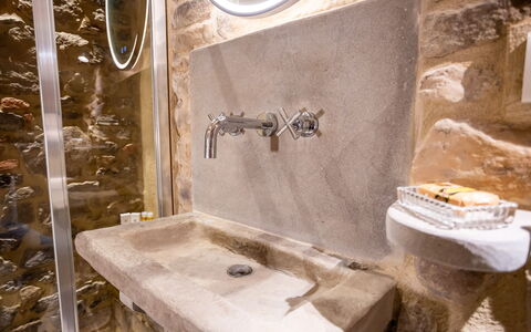 Maccari Suite: Plumbing Fixture, Flooring, Interior Design, Tap, Bathroom, Sink, Plumbing, Floor, Lighting, Tile