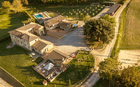 Le Volte, Borgo Campassini, Monteriggioni: Residential Area, House, Home, Estate, Landscape, Plain, Land Lot, Rural Area, Human Settlement, Cottage