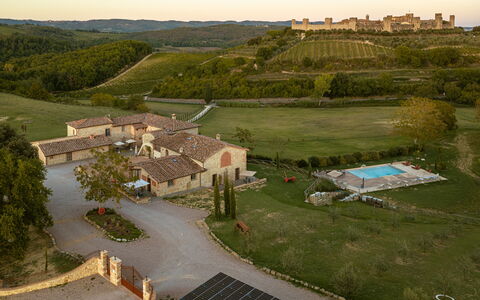 Il Borgo, Borgo Campassini, Monteriggioni: Landscape, Residential Area, House, Plain, Estate, Land Lot, Rural Area, Home, Bird'S-Eye View, Human Settlement