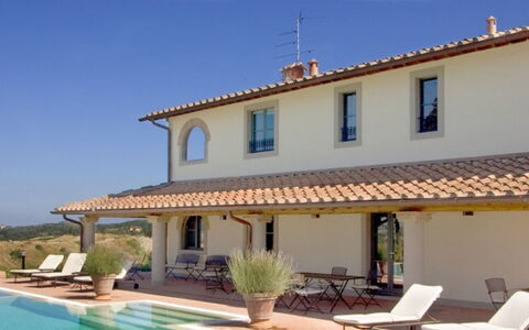 Villa Santa Virginia: Home, Residential Area, House, Roof, Swimming Pool, Door, Estate, Villa, Farmhouse, Hacienda