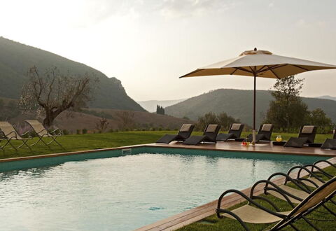 Villa del Cammino: Outdoor Furniture, Furniture, Eco Hotel, Resort, Valley, Swimming Pool, Farmhouse, Hotel, Outdoor Table, Sunlounger