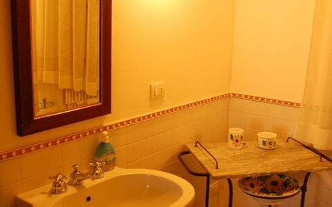 Casale Gioiello: Bathroom Sink, Wall, Plumbing Fixture, Interior Design, Sink, Floor, Tap, Bathroom, Flooring, Plumbing