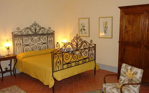 Villa Bel Monte: Furniture, Bed, Bedroom, Interior Design, Bedding, Flooring, Bed Sheet, Floor, Room, Bed Frame