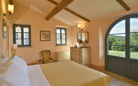 Villa Ginevra: Wall, Bedroom, Furniture, Bed, Home, Interior Design, Bed Frame, House, Bedding, Bed Sheet