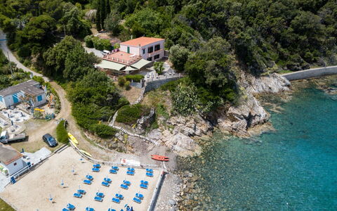 Villa Marciana: Body Of Water, Coast, Coastal And Oceanic Landforms, Shore, Sea, Resort, Beach, Bay, Tropics, Ocean