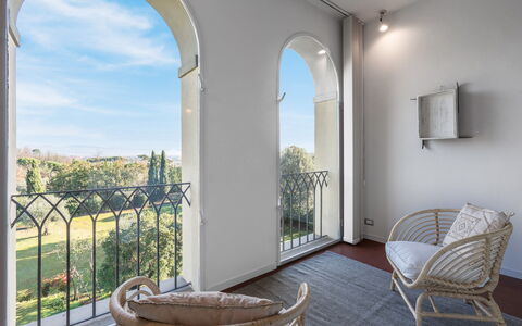 Il Villino Del Collezionista With Pool In Pistoia: Apartment, Balcony, Daylighting, Villa