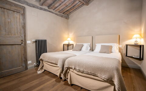 Stylish Apartment: Bed, Bedroom, Furniture, Bed Sheet, Interior Design, Bedding, Linens, Floor, Textile, Room