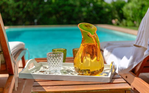 Podere i Poggi: Yellow, Tableware, Drinkware, Serveware, Glass, Barware, Food, Bottle