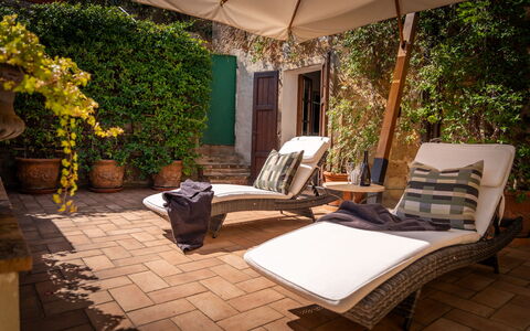 Town House Garden: Furniture, Outdoor Furniture, Chair, Shade, Sunlounger, Flowerpot, Eco Hotel, Garden, Outdoor Table, Flagstone