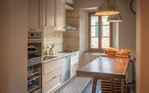 Town House Garden: Furniture, Kitchen, Interior Design, Kitchen Appliance, Flooring, Countertop, Cabinetry, Major Appliance, Wood, Floor