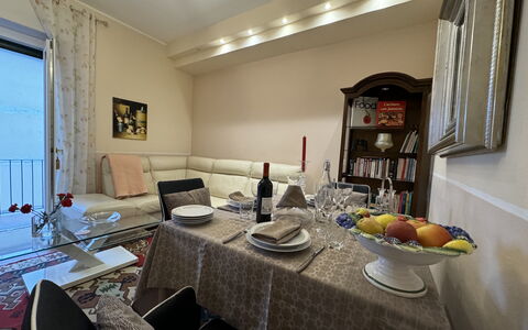 Sto Bene Qua: Furniture, Interior Design, Flooring, Room, Floor, Ceiling, Wood, Couch, Lighting, Table