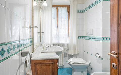 Grace Home, Pool, Wifi, Gambassi Terme: Flooring, Interior Design, Floor, Plumbing Fixture, Bathroom, Sink, Tap, Bathroom Sink, Plumbing, Tile