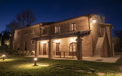 Villa Cortona: Eco-Sustainable Luxury Estate with