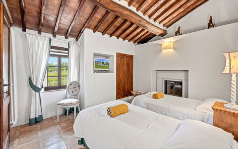 La Dimora del Chianti Dimora: Stunning Tuscan Ston: Home, Furniture, House, Bed, Bedroom, Apartment, Resort, Villa, Hotel, Estate