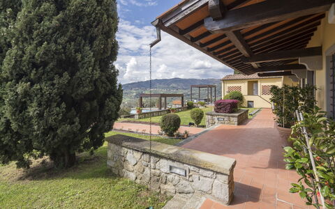 Villa Alessia Luxury: Balcony, Garden, Landscaping, Eco Hotel, Villa, Flowerpot, Houseplant, Hacienda, Fence, Porch