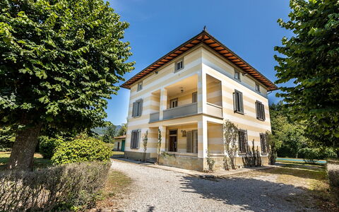 Villa Amelia: Home, House, Residential Area, Shrub, Door, Estate, Cottage, Farmhouse, Garden, Landscaping