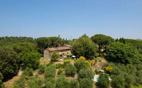 Casa Livia: Tree, Vegetation, Landscape, Rural Area, Shrub, House, Land Lot, Plant Community, Human Settlement