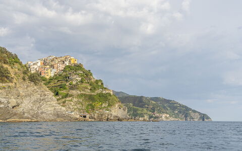 Bonaria Boutique House Ac, Wifi, Cinque Terre: Mountainous Landforms, Mountain, Rock, Terrain, Coast, Coastal And Oceanic Landforms, Sea, Headland, Promontory