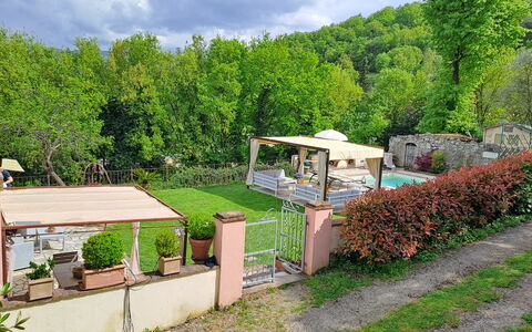 Antica Villa Della Lana: Garden, Backyard, Landscaping, Shade, Swimming Pool, Yard, Hacienda, Outdoor Structure, Flowerpot, Eco Hotel
