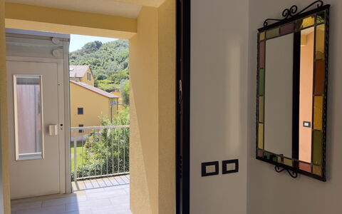 Anne-britt Home: Wall, Door, Apartment, Glass, Home Door, Wood Stain, Balcony, Shade, Design, Hardwood