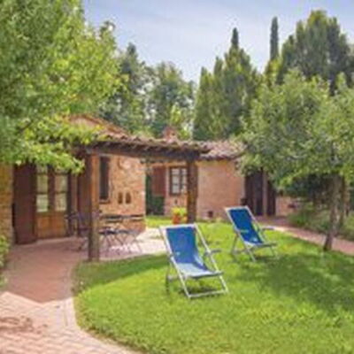 Oasi Della Pergola: Shrub, Garden, Resort, Residential Area, Estate, Outdoor Furniture, Backyard, Lawn, Swimming Pool