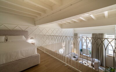 Accommodation:&nbsp;Deservi Elegant Apt. Michelangelo