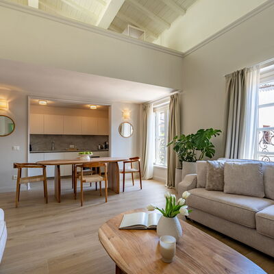 Deservi Elegant Apt. Botticelli