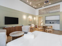 Accommodation:&nbsp;Deservi Elegant Apt. Donatello