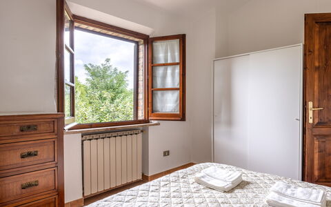 Oliveto Del Cantarello: Bedroom, Interior Design, Bed, Wood, Bed Sheet, Bedding, Flooring, Floor, Room, Ceiling