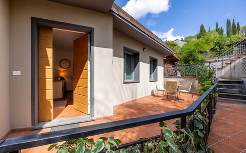 Il Ferrone Apartment with Garden - Greve in Chiant: Home, Architecture, Wood Stain, Estate, Hardwood, Balcony, Eco Hotel, Design, Deck, Daylighting