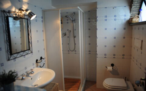 Villa Vindelbono: Plumbing Fixture, Flooring, Floor, Bathroom, Interior Design, Bathroom Sink, Tap, Plumbing, Room, Sink