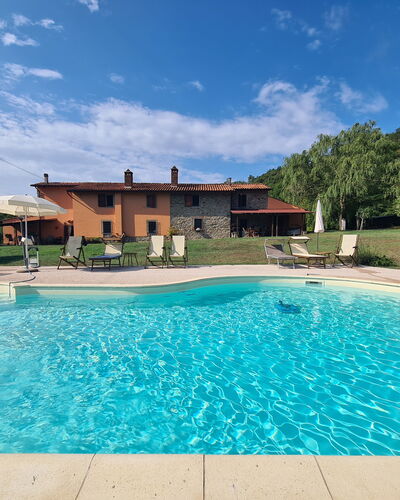 Villa Vindelbono: Blue, Swimming Pool, Resort, Outdoor Furniture, Leisure, Eco Hotel, Estate, Hacienda, Thermae, Water Feature