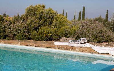 Podere Sangiovese, Pool and View in Chianti