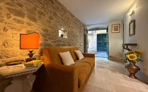 Casa Amandoli: Wall, Flooring, Interior Design, Furniture, Ceiling, Floor, Lighting, Couch, Room, Living Room