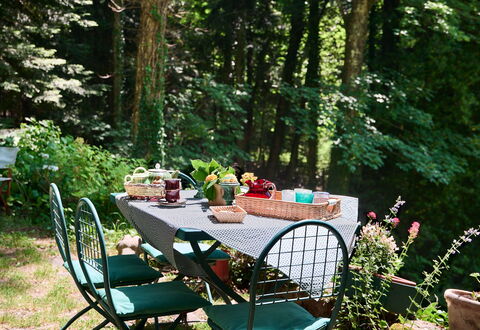 Il Gallinaio, Vivo D'Orcia: Furniture, Outdoor Furniture, Outdoor Table, Garden, Plant Community, Chair, Groundcover, Spring, Backyard, Tablecloth