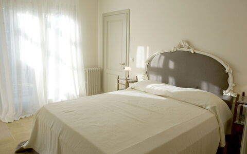Castelprile: Bed, Bedroom, Bedding, Bed Sheet, Furniture, Interior Design, Linens, Floor, Textile, Flooring