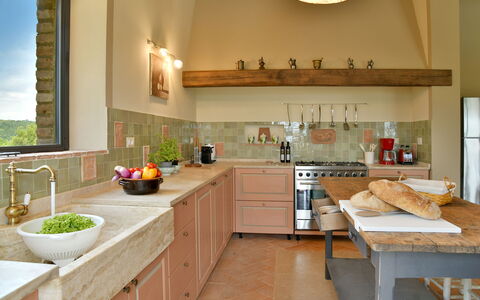 Villa Il Noccioleto: Kitchen, Countertop, Furniture, Cabinetry, Interior Design, Flooring, Wood, Kitchen Appliance, Floor, Home