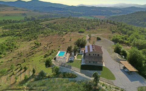 Villa Il Noccioleto: Landscape, House, Rural Area, Home, Land Lot, Estate, Human Settlement, Cottage, Farmhouse, Village