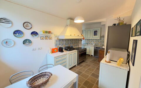 Villa Montepulciano Vineyard: Furniture, Interior Design, Flooring, Floor, Countertop, Kitchen, Ceiling, Wood, Major Appliance, Room