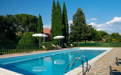 Agriturismo le Case Rosse di Montebuono: Swimming Pool, Outdoor Furniture, Shade, Resort, Eco Hotel, Garden, Estate, Hacienda, Sunlounger, Landscaping