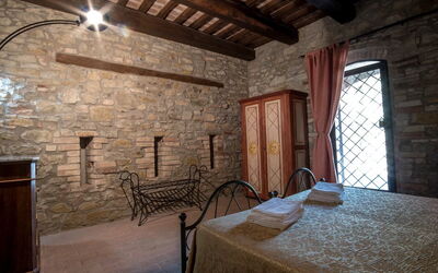 Accommodation:&nbsp;Feritoie