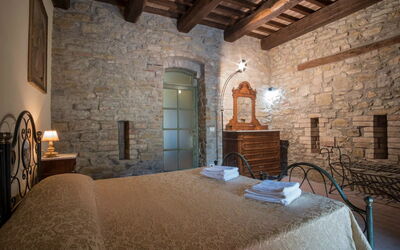 Accommodation:&nbsp;Feritoie