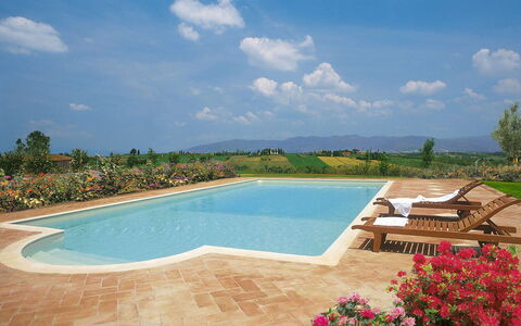 Villa Michelangelo: Swimming Pool, Garden, Hacienda, Estate, Landscaping, Villa, Yard, Resort, Water Feature, Farmhouse
